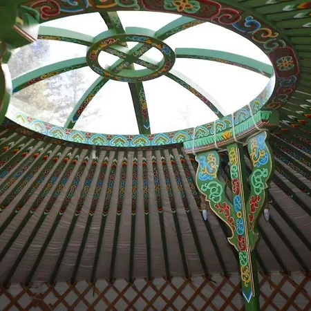 Green Yurt With Hot Tub - Sleeps 3 Parking & Wifi Turriff Exterior photo