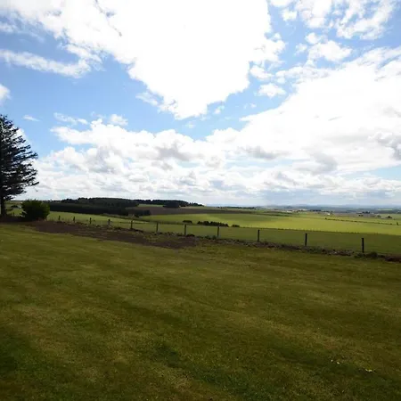 Green Yurt With Hot Tub - Sleeps 3 Parking & Wifi Turriff Exterior photo